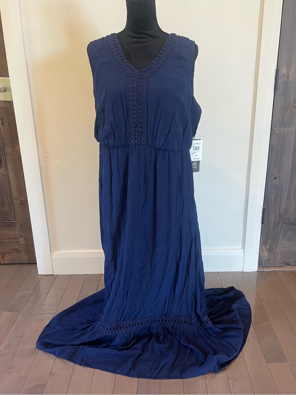 Luxology Navy Sleeveless V-Neck Maxi Dress with Lace Trim 16 NWT